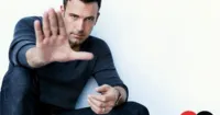Kristen Stewart bị Ben Affleck 'bỏ rơi'